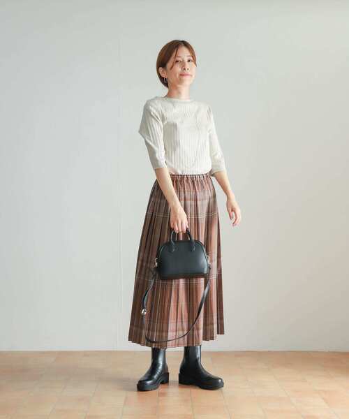 URBAN RESEARCH DOORS(アーバンリサーチドアーズ)の「針抜き6分袖カットソー(Tシャツ/カットソー・レディース・オレンジ/イエロー系その他/ライトベージュ/ネイビー・LARGE/MEDIUM)」の11枚目の写真