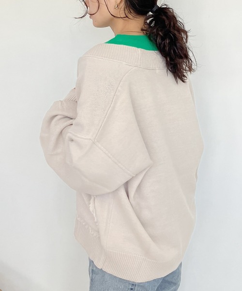 AS KNOW AS plus（アズノゥアズプラス）の「♪フリンジポケットBIGカーディガン（カーディガン/ボレロ・レディース・パープル/グリーン/ライトベージュ/レンガ/アイボリー系/ダークグリーン/ブルー系/イエロー系/ブルー系1/サンドベージュ/ピンク/グリーン系1/チャコールグレー・FREE）」の16枚目の写真