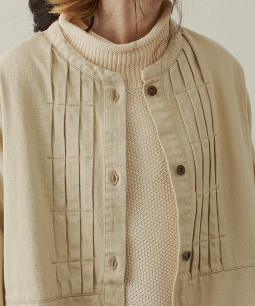 Libra Cue（リブラ キュー）の「“タックツイルコットンジャケット”　　　　　　　　　　　　　　　　　　　　　　　　　　　　　　　　　　　　　　　コットン100％、ワンピースやパンツなど様々なコーディネートに合わせられるオーバーサイズジャケット。（ノーカラージャケット・レディース・ネイビー/アイボリー・FREE）」の22枚目の写真