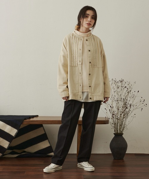 Libra Cue（リブラ キュー）の「“タックツイルコットンジャケット”　　　　　　　　　　　　　　　　　　　　　　　　　　　　　　　　　　　　　　　コットン100％、ワンピースやパンツなど様々なコーディネートに合わせられるオーバーサイズジャケット。（ノーカラージャケット・レディース・ネイビー/アイボリー・FREE）」の17枚目の写真