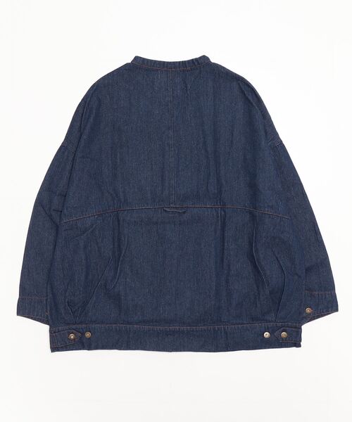 Libra Cue（リブラ キュー）の「“タックツイルコットンジャケット”　　　　　　　　　　　　　　　　　　　　　　　　　　　　　　　　　　　　　　　コットン100％、ワンピースやパンツなど様々なコーディネートに合わせられるオーバーサイズジャケット。（ノーカラージャケット・レディース・ネイビー/アイボリー・FREE）」の15枚目の写真