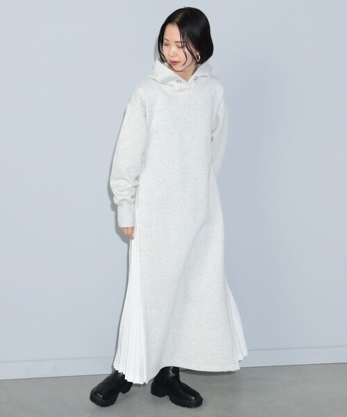 BEAMS HEART(ビームスハート)の「脇プリーツ フーディ ワンピース(ワンピース・レディース・ライトグレー/ブラウン系その他/ブラック/パープル系その他2/ホワイト系その他5・FREE)」の8枚目の写真