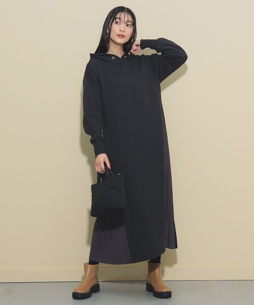 BEAMS HEART(ビームスハート)の「脇プリーツ フーディ ワンピース(ワンピース・レディース・ライトグレー/ブラウン系その他/ブラック/パープル系その他2/ホワイト系その他5・FREE)」の12枚目の写真