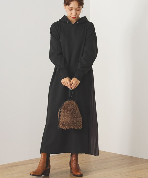 BEAMS HEART(ビームスハート)の「脇プリーツ フーディ ワンピース(ワンピース・レディース・ライトグレー/ブラウン系その他/ブラック/パープル系その他2/ホワイト系その他5・FREE)」の16枚目の写真