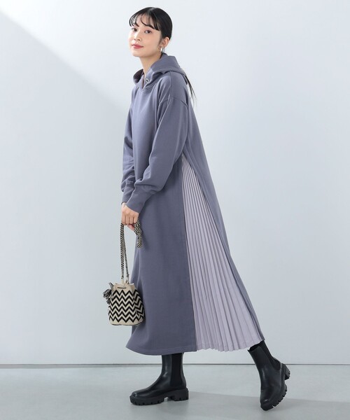 BEAMS HEART(ビームスハート)の「脇プリーツ フーディ ワンピース(ワンピース・レディース・ライトグレー/ブラウン系その他/ブラック/パープル系その他2/ホワイト系その他5・FREE)」の5枚目の写真