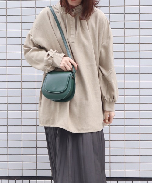 Isn't She?(イズントシー)の「前後2wayスタンドカラーチュニック(チュニック・レディース・ブラック/カーキ/ベージュ・FREE)」の10枚目の写真