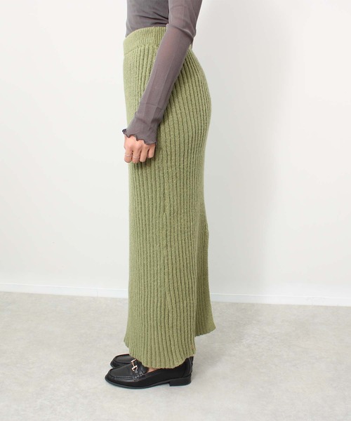 toucher du brise（トゥシェドブリーズ）の「ロング ニットナロー スカート（スカート・レディース・オフホワイト/ブラック/カーキ/ピンク・M）」の10枚目の写真