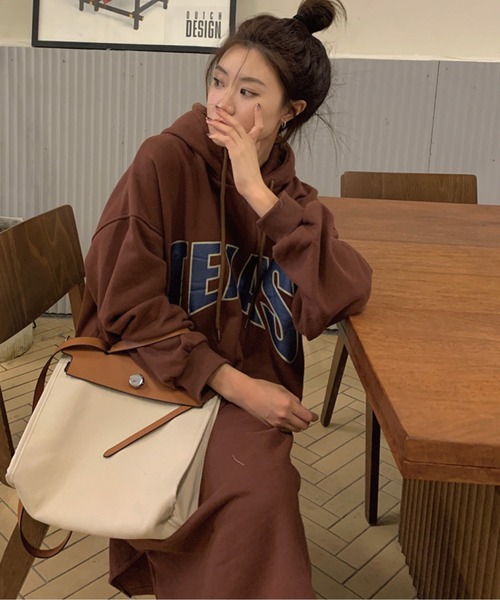 meJane(ミージェーン)の「TEXASロゴ 裏起毛スウェットパーカーワンピース(ワンピース・レディース・ブラウン/ベージュ/ブラック/チャコールグレー・FREE)」の18枚目の写真