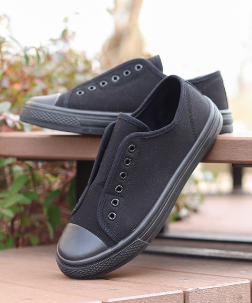 AAA+（サンエープラス）の「AAA+ / ローテクスリッポンスニーカー（スリッポン・レディース・ブラック/ホワイト/ブラック×ブラック/ベージュ/カーキ/レッド/ネイビー/キナリ/グリーン/ライトブルー/グレー・44/40/42/34/36/38）」の4枚目の写真