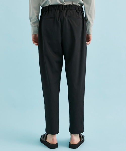 CITY TOKYO（シティトウキョウ）の「ワイドテーパードアンクルパンツ（スラックス・メンズ・ライトブルーグレー/ブラック/ホワイト・1/2/3）」の17枚目の写真