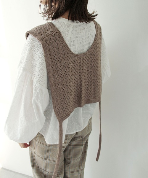 Crisp(クリスプ)の「サイドリボンニットカラー(ニット/セーター・レディース・ネイビー/ブラウン/アイボリー・FREE)」の15枚目の写真