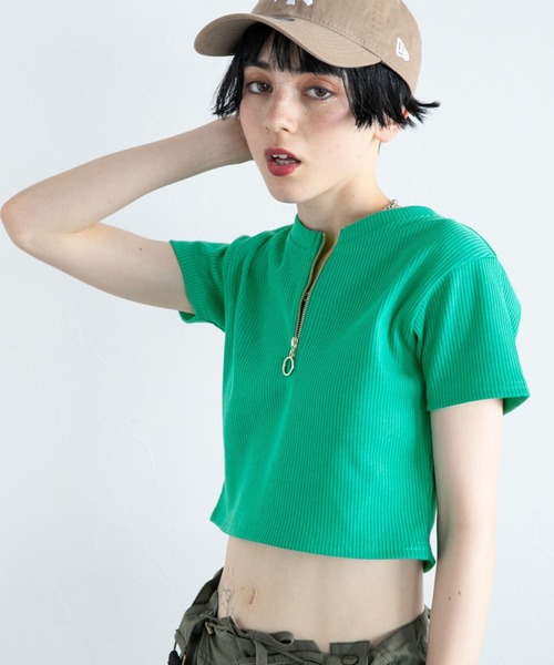 PAGEBOY（ページボーイ）の「ハーフZIPリブショート（Tシャツ/カットソー・レディース・ブラック/ホワイト/イエロー/グリーン・FREE）」の3枚目の写真