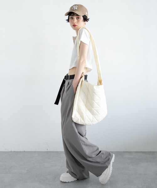 PAGEBOY（ページボーイ）の「ハーフZIPリブショート（Tシャツ/カットソー・レディース・ブラック/ホワイト/イエロー/グリーン・FREE）」の6枚目の写真