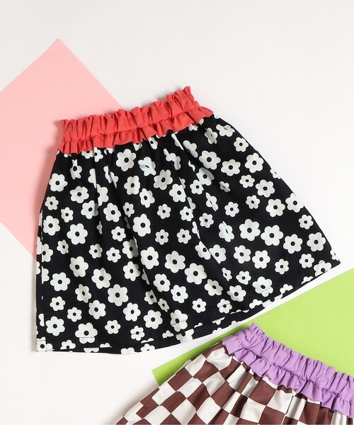 apres les cours（アプレレクール）の「フラワー・チェッカー柄ふんわりスカート（スカート・キッズ・ブラック/ブラウン・130/90/100/110/120/80）」の2枚目の写真