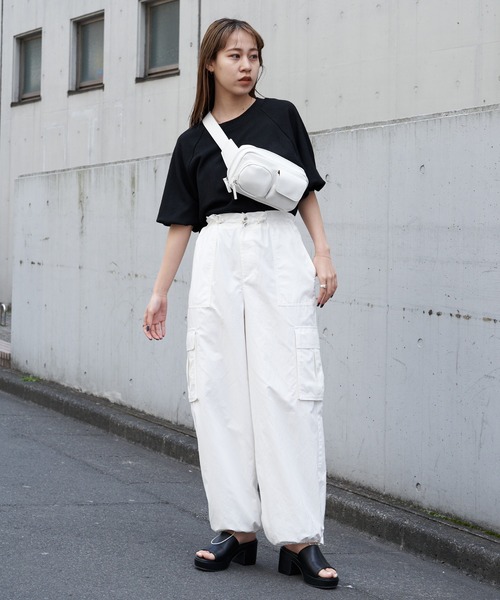 COLONY 2139（コロニートゥーワンスリーナイン）の「2ポケットボディ