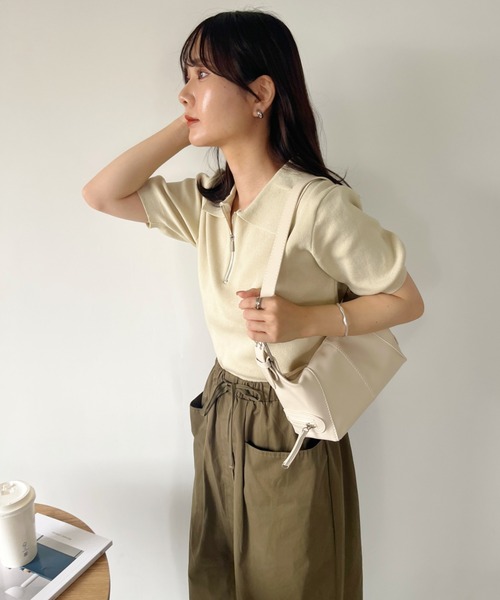 CLEA（クレア）の「ハーフジップ半袖サマーニットポロトップス（Tシャツ/カットソー・レディース・ブラック/アイボリー・FREE）」の7枚目の写真