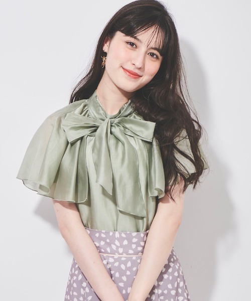 31 Sons de mode（トランテアン　ソン　ドゥ　モード）の「ケープスリーブ風エアリーブラウス（シャツ/ブラウス・レディース・オフホワイト/ピンク/ライトグリーン・36）」の3枚目の写真