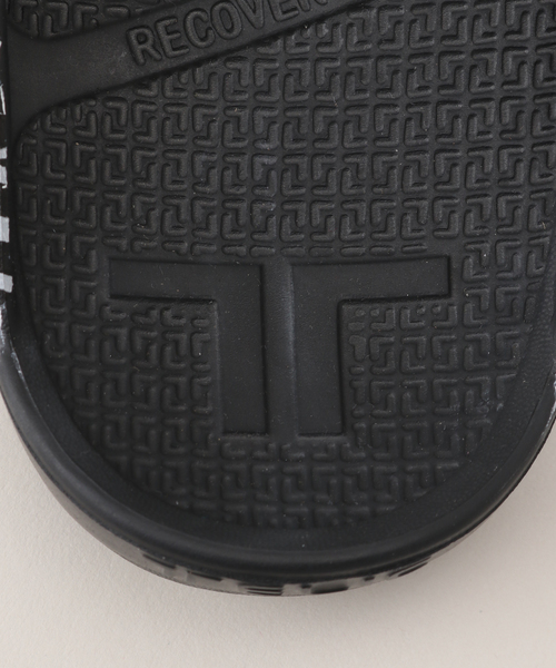 TELIC（テリック）の「【TELIC/テリック】 FLIPFLOP アニマル柄（サンダル・レディース・ブラック系その他・SMALL/LARGE/MEDIUM）」の3枚目の写真