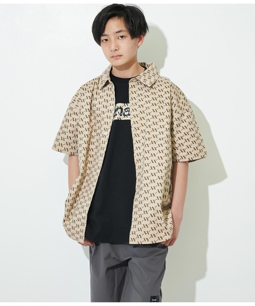 ANAP GｉRL（アナップガール）の「R+Sモノグラムデニムシャツ【親子・ジュニアお揃い】（シャツ/ブラウス・キッズ・ベージュ/ブルー・XS/M/S）」の6枚目の写真