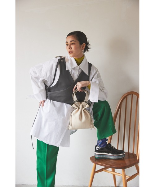 EDITA.(エディータ)の「ネオプレン巾着ミニショルダートート 2WAY / おしゃれ(ショルダーバッグ・レディース・サックスブルー/ブラック/ベージュ・FREE)」の16枚目の写真