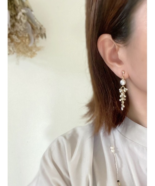 tone（トーン）の「【Hi-na】揺れるドロップビーズ＆パール　ピアス(MA)（ピアス（両耳用）・レディース・シルバー/クリア・FREE）」の7枚目の写真