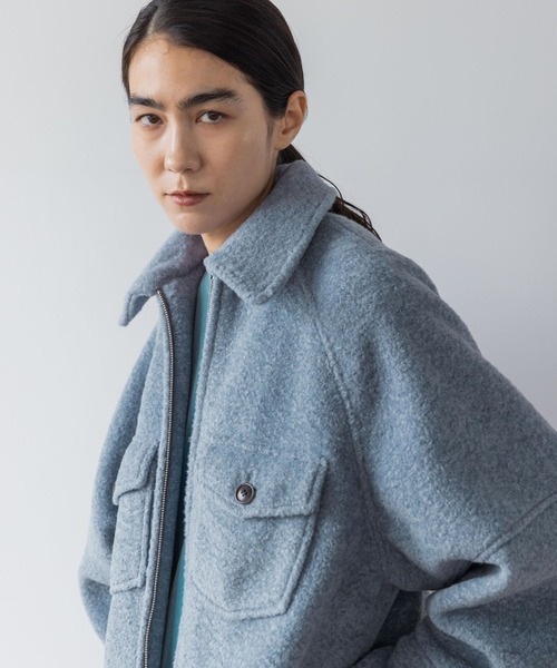 yuw(ユウ)の「ZIPショートブルゾン 973649(ブルゾン・レディース・ブラック/ブルー・FREE)」の9枚目の写真