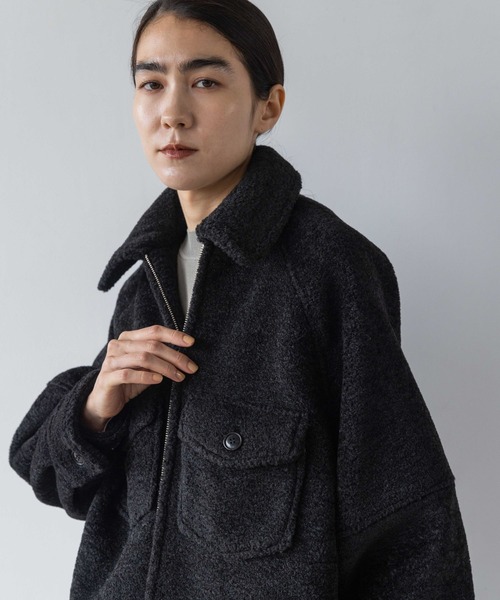 yuw(ユウ)の「ZIPショートブルゾン 973649(ブルゾン・レディース・ブラック/ブルー・FREE)」の11枚目の写真