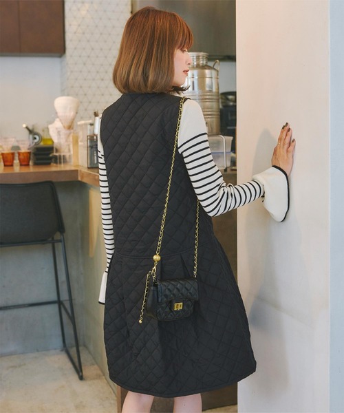 titivate（ティティベイト）の「キルティングショートジャンパースカート（ジャンパースカート・レディース・ブラック/カーキ・S/M）」の6枚目の写真