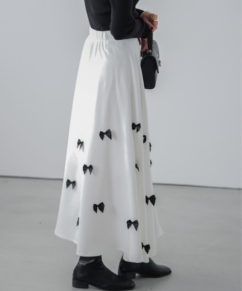 AMELY(エミリー)の「リボンAラインスカート(スカート・レディース・ホワイト/ブラック・M/L)」の15枚目の写真