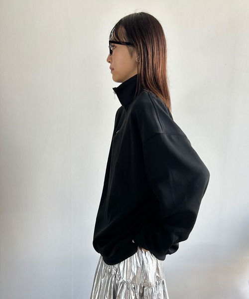 Kotoe(コトエ)の「【UNISEX】 ビッグシルエット ハーフジッププルオーバー ハイネックスウェット(スウェット・レディース・グレー/ブラック・FREE)」の11枚目の写真
