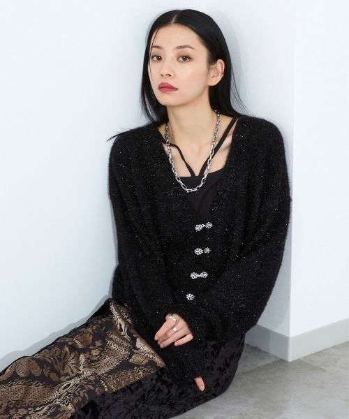 Ellno de Mavie(エルノデメヴィ)の「ラメシャギーメタルチャイナカーディガン(カーディガン/ボレロ・レディース・ブラック/ブルー/ボルドー・FREE)」の5枚目の写真