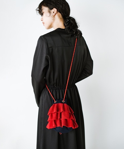 haco!(ハコ)の「haco!×NOKI 花をまとうコラボシリーズ【ケイトウ】巾着バッグ(ショルダーバッグ・レディース・レッド・ONE SIZE)」の5枚目の写真