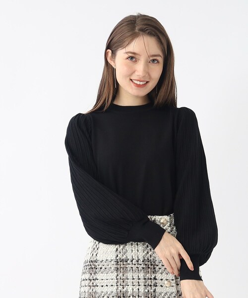 index(インデックス)の「◆≪6color≫ プリーツスリーブニット【抗ピル/洗濯機洗い可】(ニット/セーター・レディース・ライトグレー/ホワイト系9/ライトブルー/レッド系1/ブラック系7/チャコールグレー・42/38/34/40/36)」の3枚目の写真