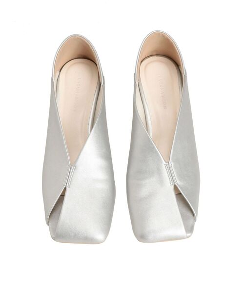 LAGUNAMOON(ラグナムーン)の「アシンメトリースリットパンプス(パンプス・レディース・アイボリー/シルバー・M/S)」の15枚目の写真