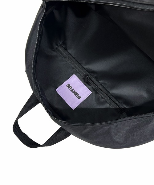 PUNYUS（プニュズ）の「スーパービッグバックパック（バックパック/リュック・レディース・ブラック・FREE）」の8枚目の写真