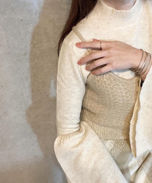 BROTHERHOOD（ブラザーフッド）の「【earyear】チャビー プレーン リング「サージカルステンレス316L」（リング・レディース・その他3/その他8/その他1/その他9/その他7/その他6/その他10/その他4/その他5/その他2・MEDIUM/SMALL/LARGE/X-SMALL）」の2枚目の写真