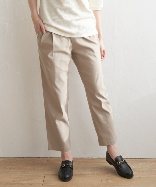 ikka(イッカ)の「GOKU楽パンツ ストレッチテーパード(その他パンツ・レディース・オリーブ/ブラック/ベージュ/ライトグレー/オフホワイト・M/L/S)」の4枚目の写真