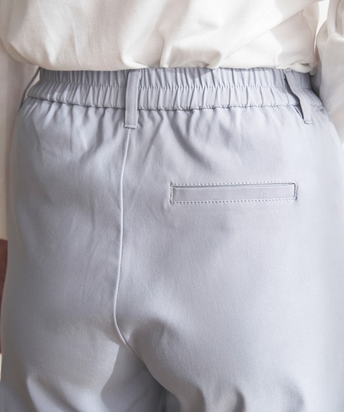 ikka(イッカ)の「GOKU楽パンツ ストレッチテーパード(その他パンツ・レディース・オリーブ/ブラック/ベージュ/ライトグレー/オフホワイト・M/L/S)」の8枚目の写真