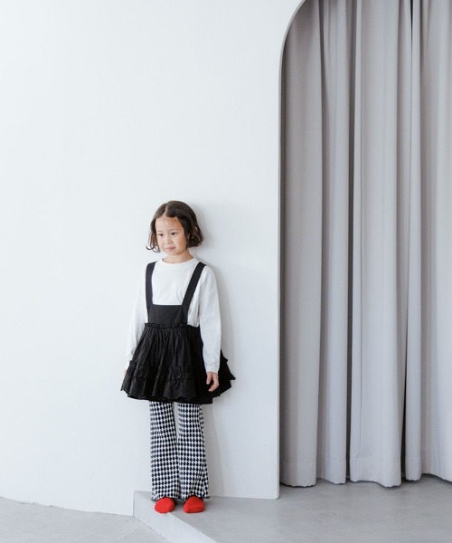 LOWRYS FARM（ローリーズファーム）の「シシュウエプロンワンピース　100712（ワンピース・キッズ・ブラック/ホワイト・110cm/130cm/150cm）」の6枚目の写真