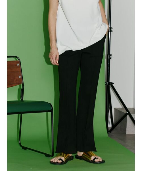 UN3D.（アンスリード）の「FRONT SLIT CUT PT / フロントスリットカットパンツ（その他パンツ・レディース・ブラック/グレー/レッド・36/38）」の2枚目の写真