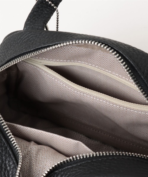 LAVEANGE（ラビアンジェ）の「カウレザーミニボストンショルダーバッグ（ショルダーバッグ・レディース・シルバー/ブラック・F）」の18枚目の写真