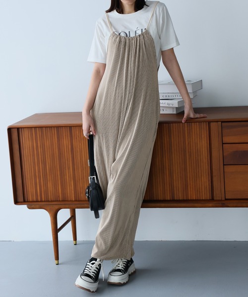 Doula Doula（ドゥーラドゥーラ）の「ワイドサロペットパンツ（サロペット/オーバーオール・レディース・ベージュ/アイボリー/ブラック/グレイッシュベージュ・FREE）」の10枚目の写真