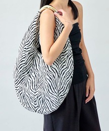 LE VERNIS ゼブラ柄 ハンドバッグ セール】LE VERNIS(ル・ベルニ)Sculpture bag S（ハンドバッグ