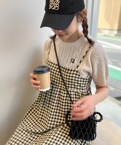 AS KNOW AS plus（アズノゥアズプラス）の「◎リボンジャカード＆ロゴ刺繍ケーブル半袖ニットプルオーバー（ニット/セーター・レディース・ネイビー/グレー/ピンク/アイボリー/グレー系/レッド系/サックスブルー系/レッド系1/アイボリー系/ネイビー系/アイボリー系1・FREE）」の2枚目の写真