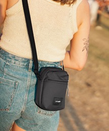 pacsafe（パックセーフ）の「pacsafe/パックセーフ GO Micro Crossbody/マイクロクロスボディ（ショルダーバッグ）」