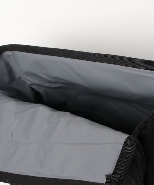 CHROME（クローム）の「［ CHROME / クローム ］BARRAGE 22L PACK / バラージ 22L パック 完全防水 19L-22L バックパック（バックパック/リュック・メンズ・グレー系その他/ブラック・FREE）」の10枚目の写真
