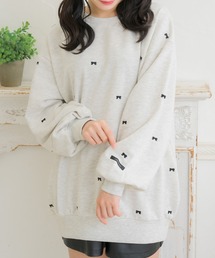 アソート柄刺繍トレーナー