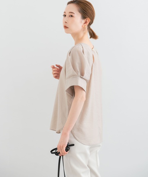 URBAN RESEARCH ROSSO WOMEN（アーバンリサーチ　ロッソ）の「5分袖タックボリュームシアーブラウス（シャツ/ブラウス・レディース・ホワイト/モカ/オレンジ系その他・FREE）」の15枚目の写真