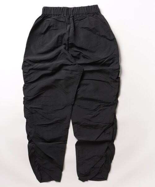 Settimissimo（セッティミッシモ）の「サイドギャザー ナイロン パンツ