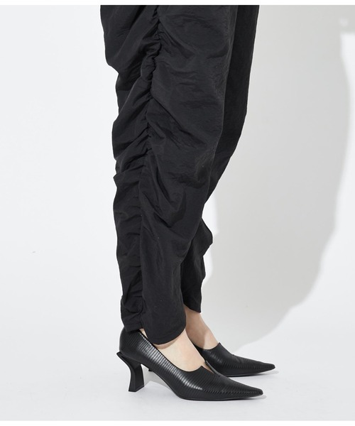 アツロウタヤマ A.T ストレッチパンツ サイドギャザー ブラック 38 Settimissimo（セッティミッシモ）の「サイドギャザー ナイロン パンツ